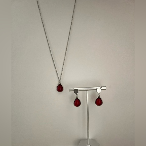 Bohemian Edgy Red Teardrop Necklace set with Earrings - Trendy Edgy Jewelry Set - Picture 13 of 17